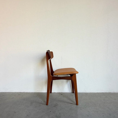 
                  
                    Set 4* vintage eetkamerstoelen teak - skai Schiønning & Elgaard - LOUI
                  
                