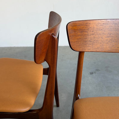 
                  
                    Set 4* vintage eetkamerstoelen teak - skai Schiønning & Elgaard - LOUI
                  
                