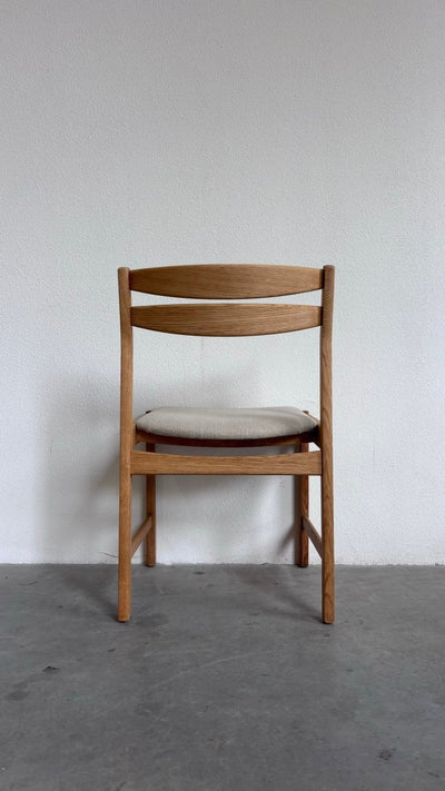 
                  
                    Set 4* vintage eiken stoelen - LOUI.STORE
                  
                