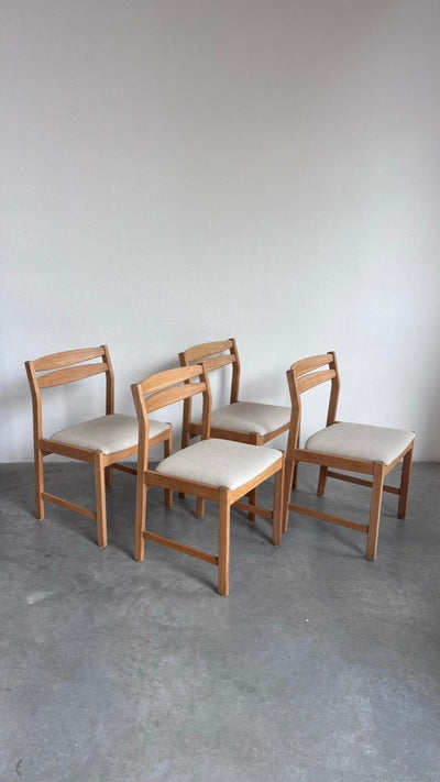 
                  
                    Set 4* vintage eiken stoelen - LOUI.STORE
                  
                