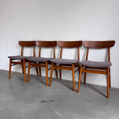 
                  
                    Set 4* vintage Findahl eetkamerstoelen teak - LOUI
                  
                