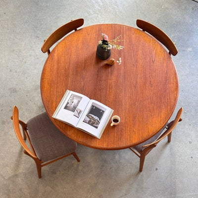 
                  
                    Set 4* vintage Findahl eetkamerstoelen teak - LOUI
                  
                
