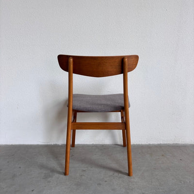
                  
                    Set 4* vintage Findahl eetkamerstoelen teak - LOUI
                  
                