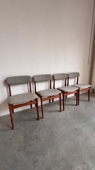 
                  
                    Set 4 vintage stoelen Thorsø - LOUI.STORE
                  
                