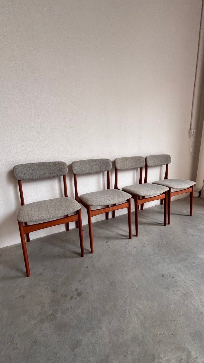 
                  
                    Set 4 vintage stoelen Thorsø - LOUI.STORE
                  
                