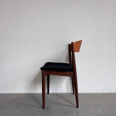 
                  
                    Set 6 Deense vintage eetkamerstoelen teak - LOUI
                  
                