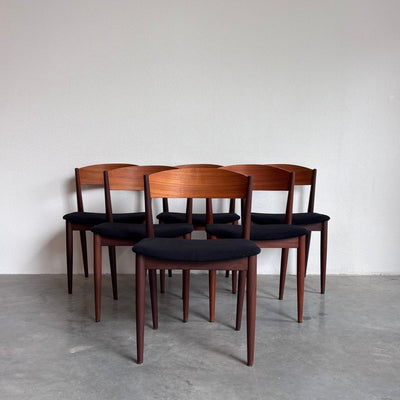 
                  
                    Set 6 Deense vintage eetkamerstoelen teak - LOUI
                  
                