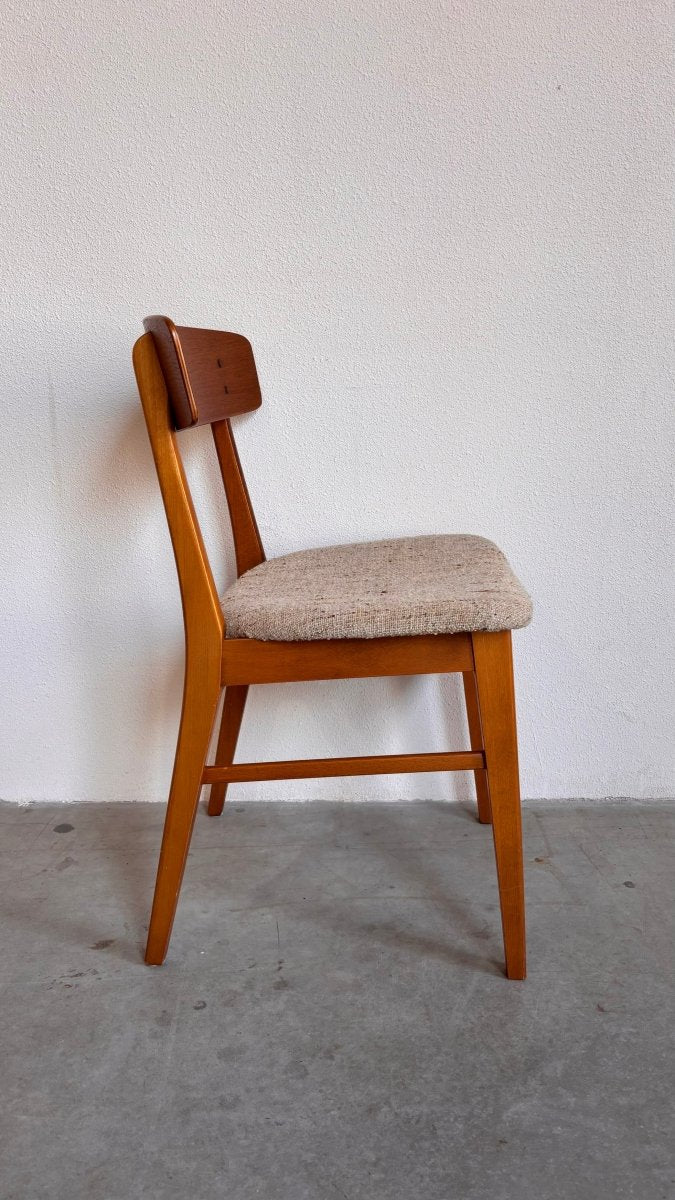 
                  
                    Set 6* vintage Farstrup stoelen teak - LOUI.STORE
                  
                