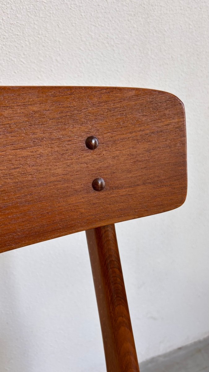 
                  
                    Set 6* vintage Farstrup stoelen teak - LOUI.STORE
                  
                