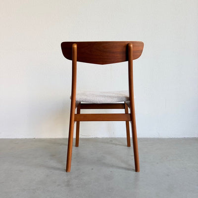 
                  
                    Set 6* vintage Findahl eetkamerstoelen dots - LOUI
                  
                