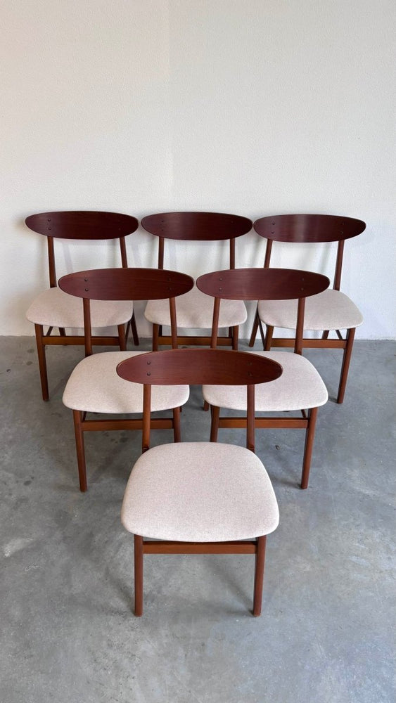 
                  
                    Set 6 vintage stoelen Farstrup - LOUI.STORE
                  
                