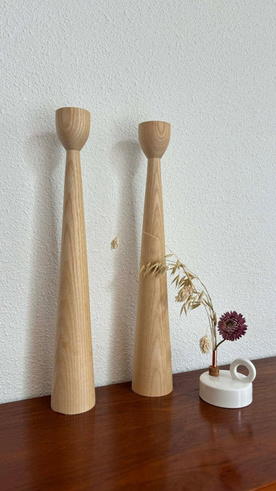 
                  
                    Set eiken kandelaars - LOUI.STORE
                  
                