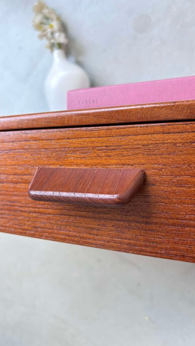 
                  
                    Set nachtkastjes teak - LOUI.STORE
                  
                