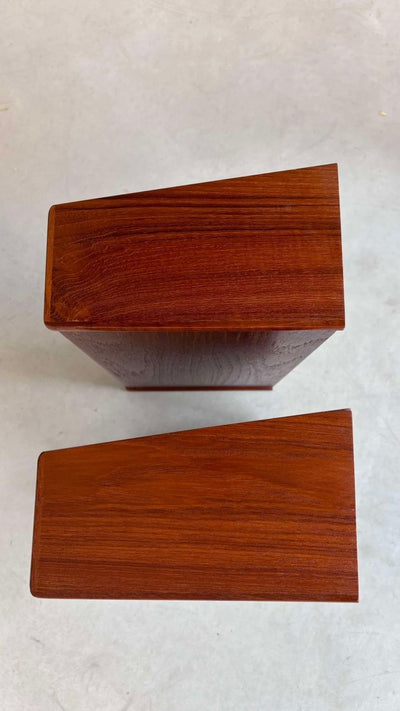 
                  
                    Set nachtkastjes teak - LOUI.STORE
                  
                