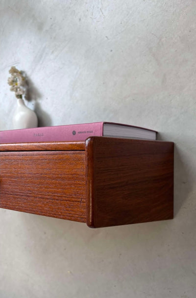 
                  
                    Set nachtkastjes teak - LOUI.STORE
                  
                