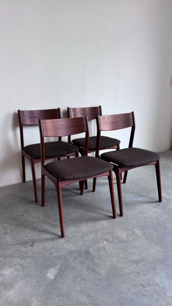 
                  
                    Set stoelen *4 teak bruin - LOUI.STORE
                  
                