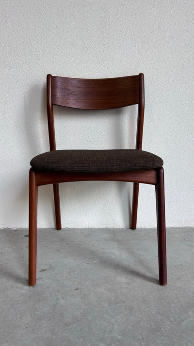 
                  
                    Set stoelen *4 teak bruin - LOUI.STORE
                  
                