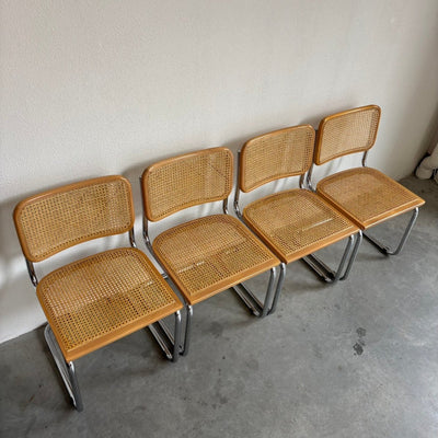 
                  
                    Set van 4 Cesca stoelen Marcel Breuer - LOUI.STORE
                  
                