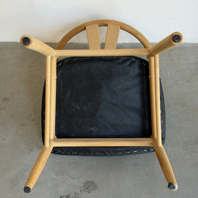 
                  
                    Set van 6 eiken Deense eetkamerstoelen - LOUI
                  
                
