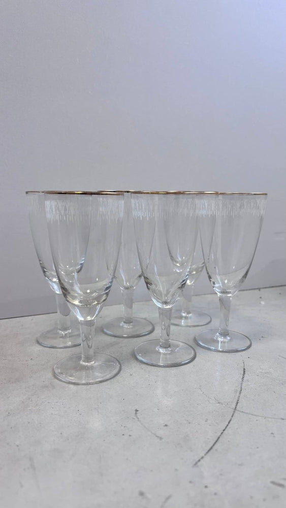 
                  
                    Set vintage glaasjes gouden randje - LOUI.STORE
                  
                