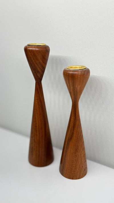 
                  
                    Set vintage kandelaars teak - LOUI.STORE
                  
                