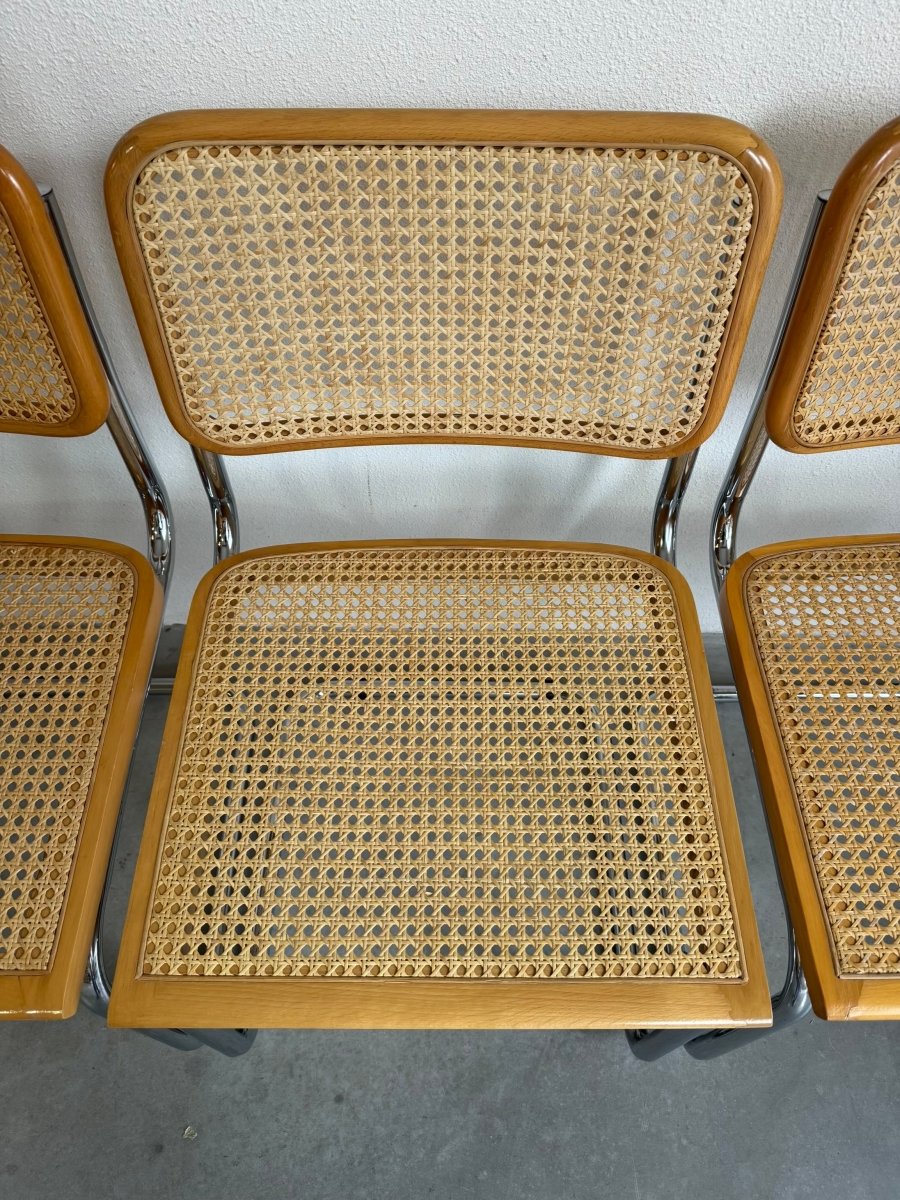 
                  
                    Set vintage rieten stoelen 4* Marcel Breuer - LOUI.STORE
                  
                