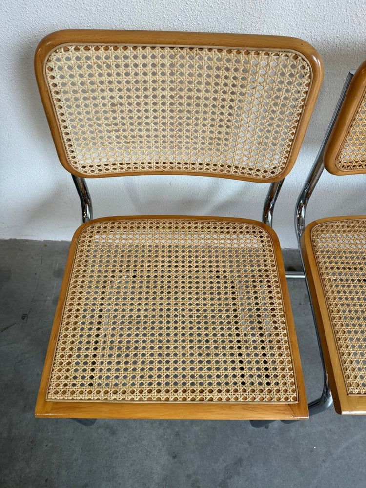 
                  
                    Set vintage rieten stoelen 4* Marcel Breuer - LOUI.STORE
                  
                
