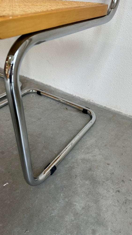 
                  
                    Set vintage rieten stoelen 4* Marcel Breuer - LOUI.STORE
                  
                