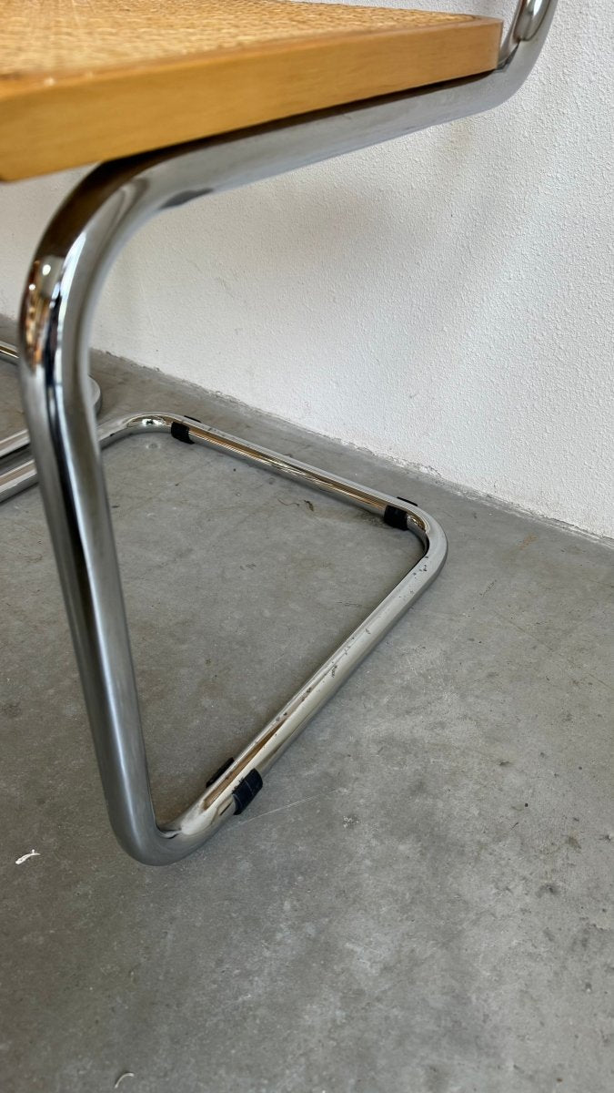 
                  
                    Set vintage rieten stoelen 4* Marcel Breuer - LOUI.STORE
                  
                