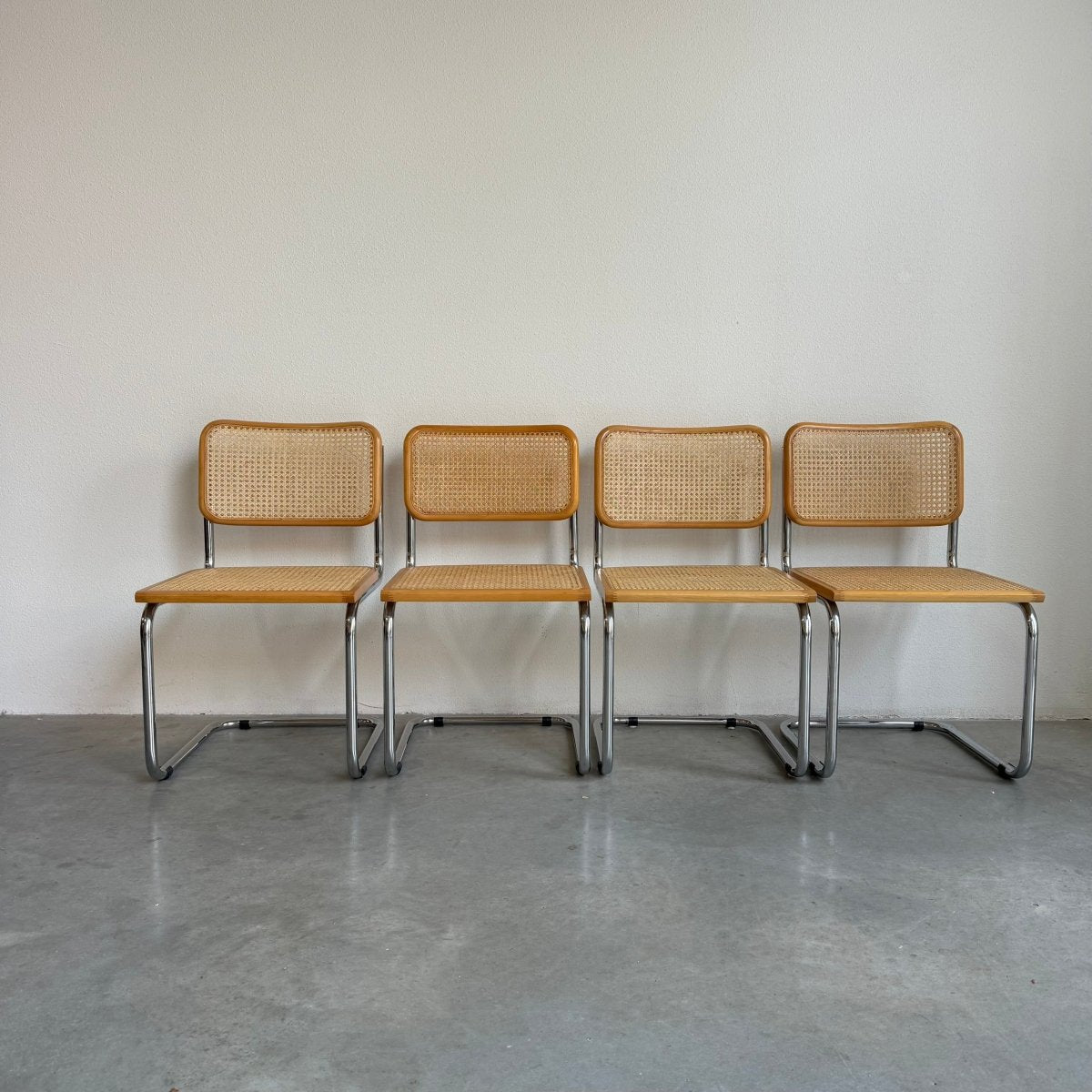 Set vintage rieten stoelen 4* Marcel Breuer - LOUI.STORE