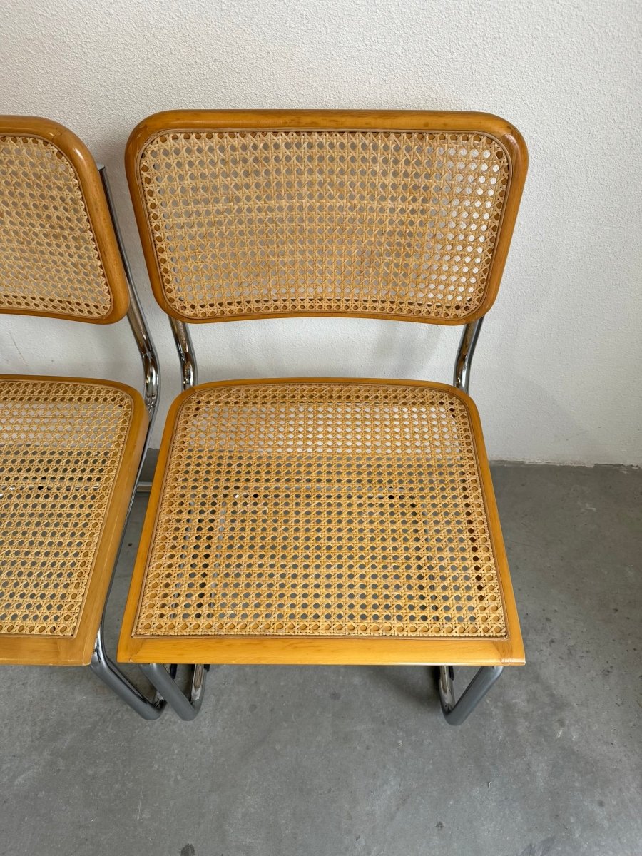 
                  
                    Set vintage rieten stoelen 4* Marcel Breuer - LOUI.STORE
                  
                