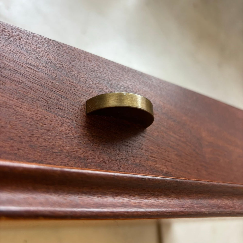 
                  
                    Set vintage string wandkastjes teak - LOUI.STORE
                  
                