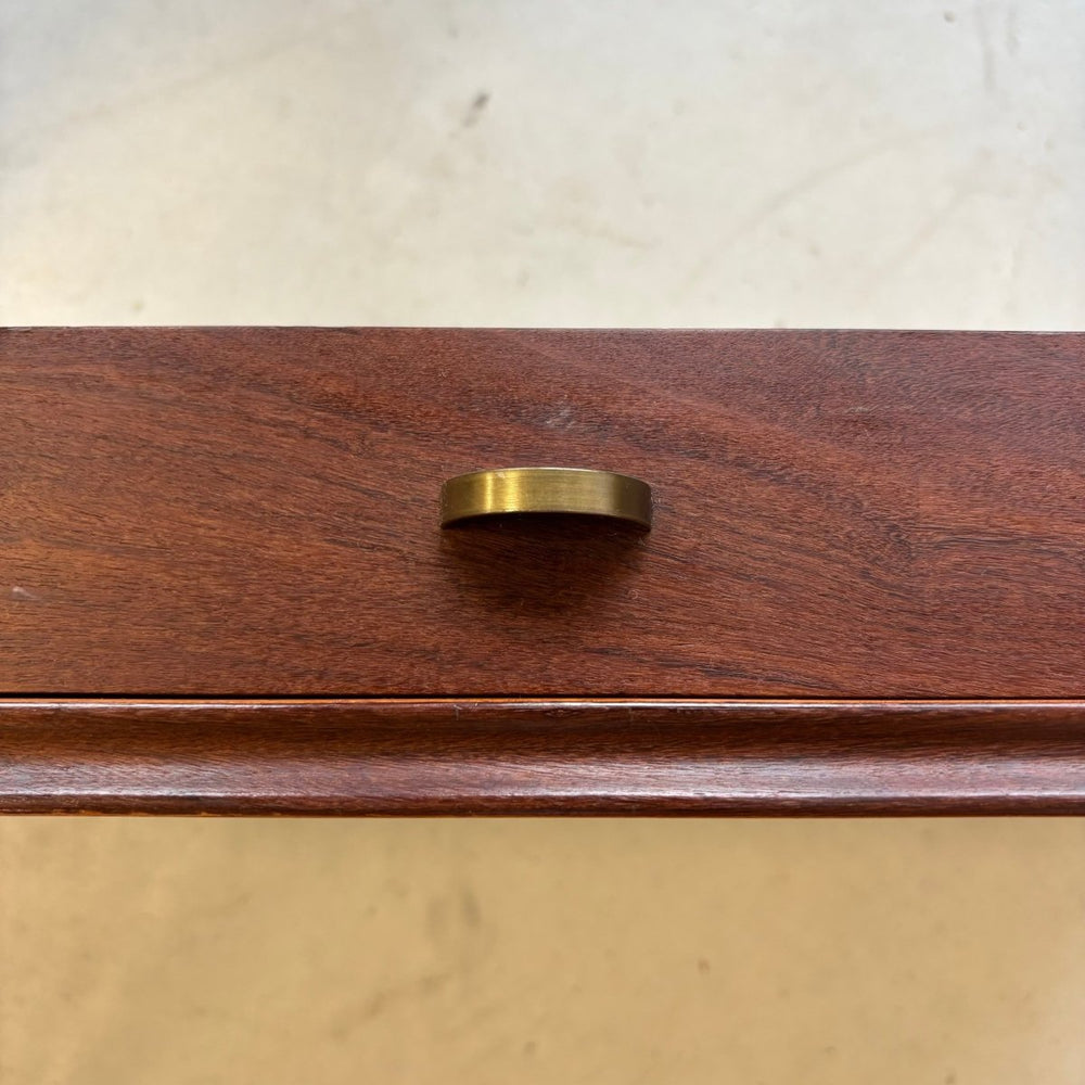 
                  
                    Set vintage string wandkastjes teak - LOUI.STORE
                  
                