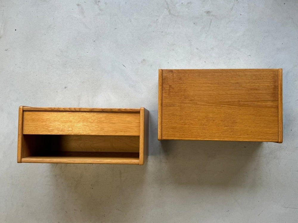 
                  
                    Set vintage wandkastjes eiken set - LOUI.STORE
                  
                