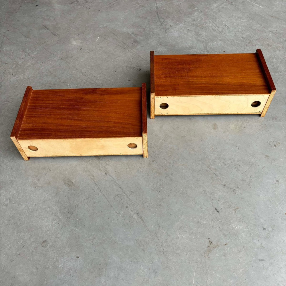 
                  
                    Set wandkastjes teak - LOUI.STORE
                  
                