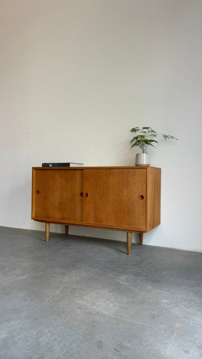 
                  
                    Sideboard Børge Mogensen eiken - LOUI.STORE
                  
                
