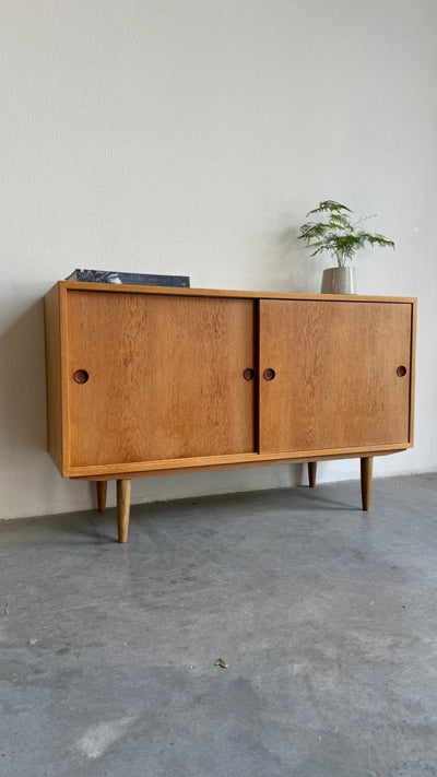 
                  
                    Sideboard Børge Mogensen eiken - LOUI.STORE
                  
                