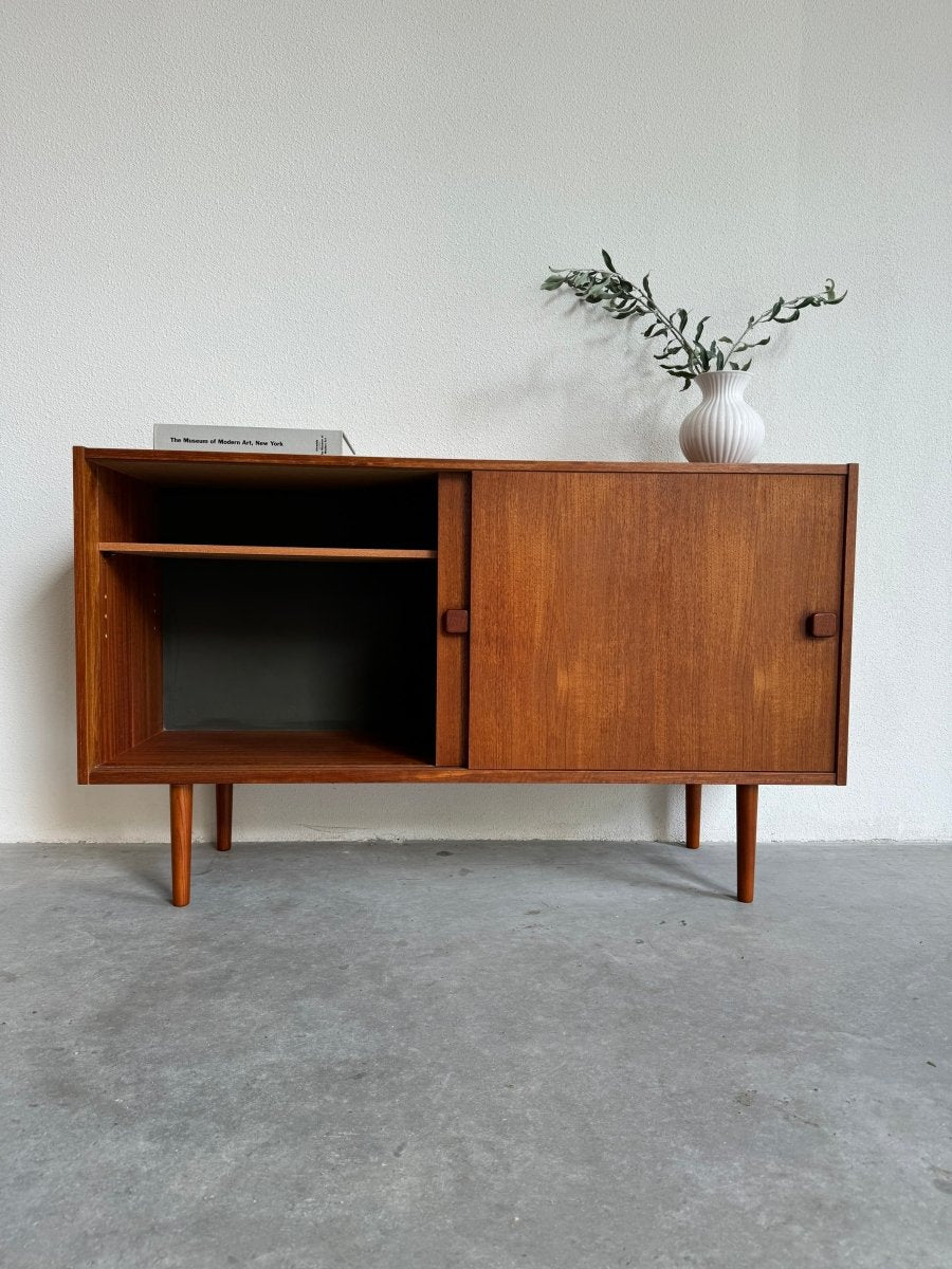 
                  
                    Sideboard domino teak - LOUI.STORE
                  
                