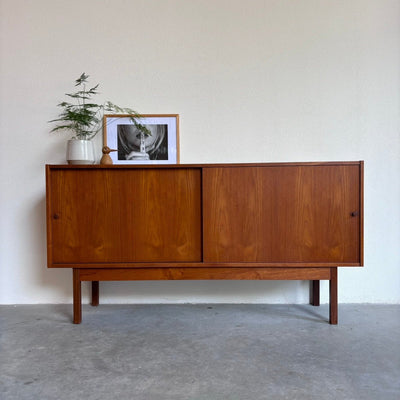 
                  
                    Sideboard Domino teak - LOUI.STORE
                  
                