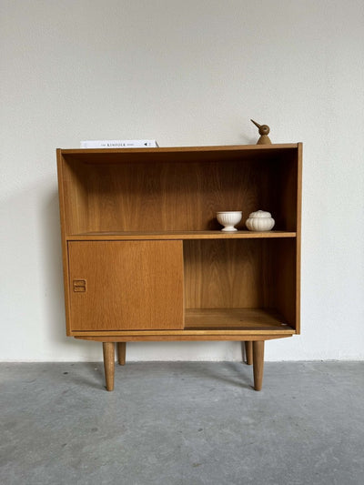 
                  
                    Sideboard eiken 2 schuifdeuren - LOUI.STORE
                  
                