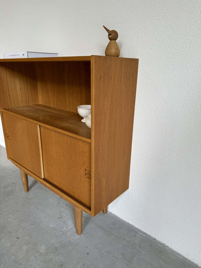 
                  
                    Sideboard eiken 2 schuifdeuren - LOUI.STORE
                  
                