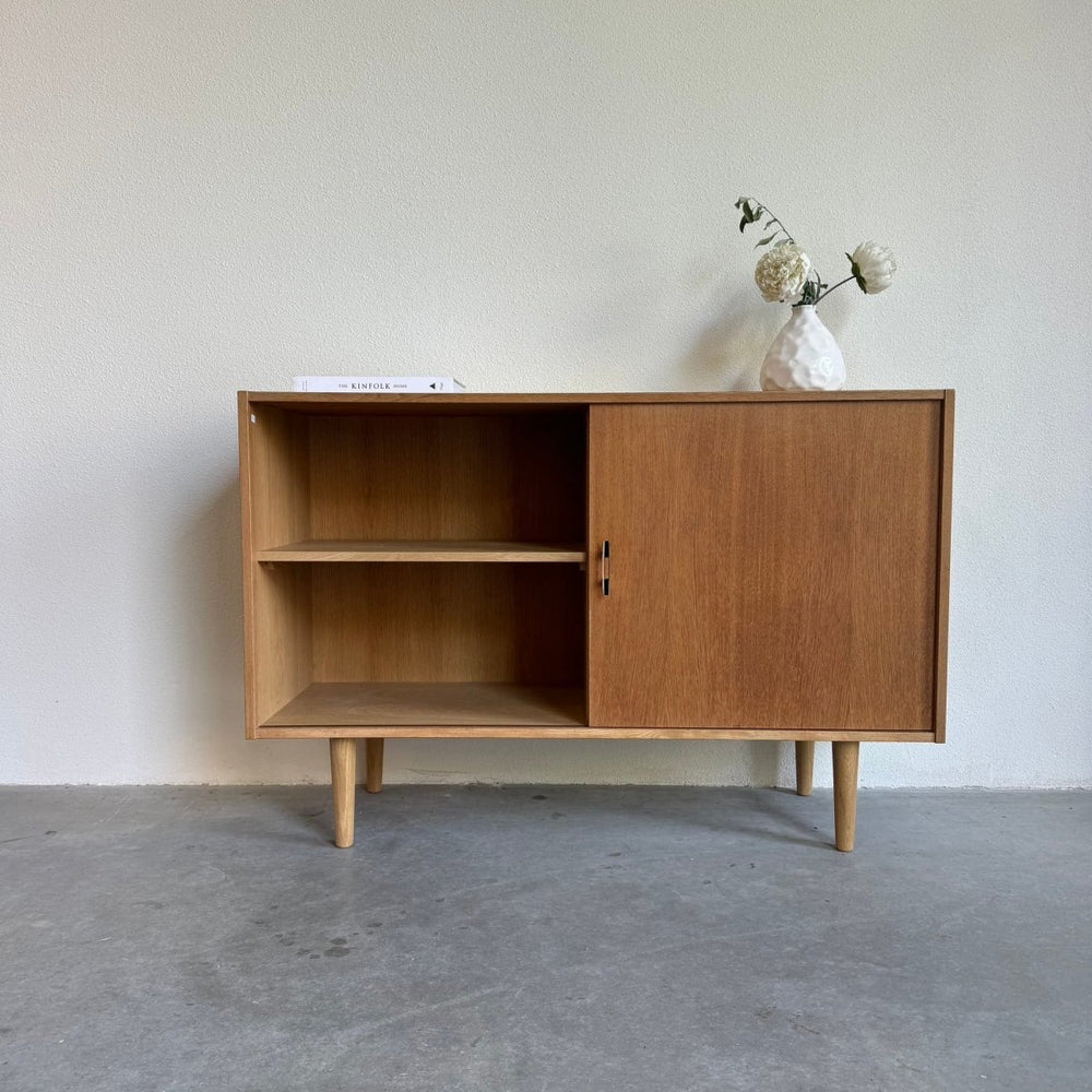 
                  
                    Sideboard eiken metalen greepje - LOUI.STORE
                  
                