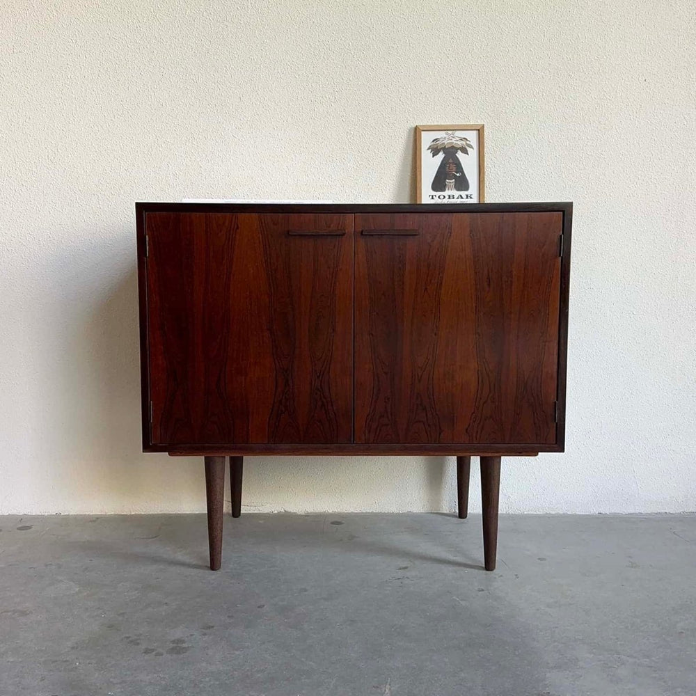 
                  
                    Sideboard Kai Kristiansen palissander - LOUI.STORE
                  
                