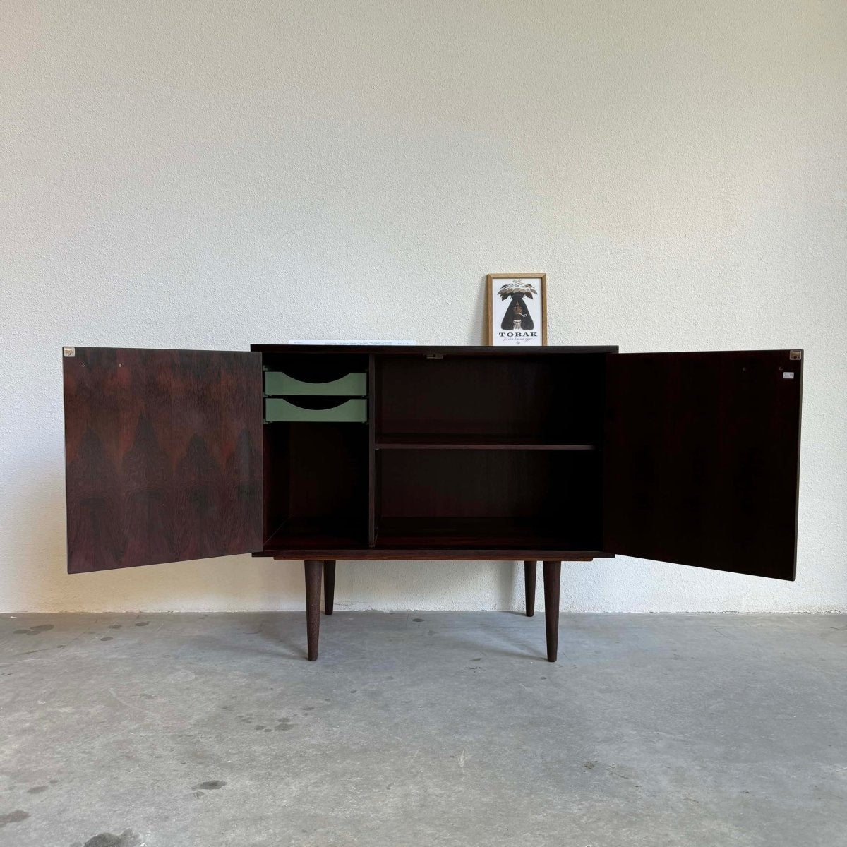 
                  
                    Sideboard Kai Kristiansen palissander - LOUI.STORE
                  
                