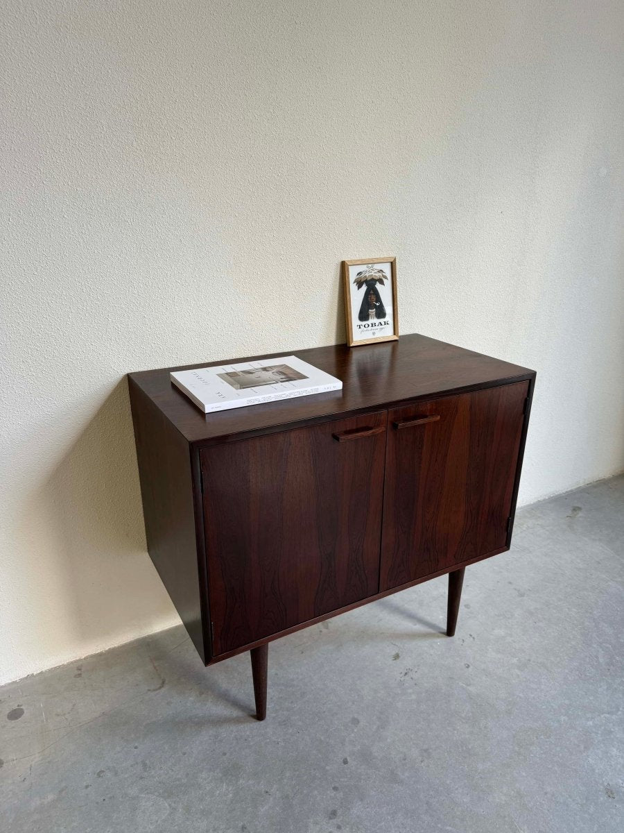 
                  
                    Sideboard Kai Kristiansen palissander - LOUI.STORE
                  
                