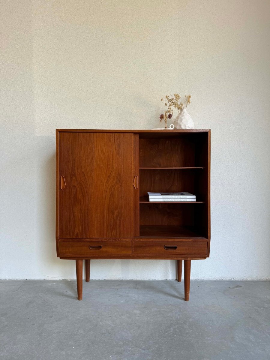 
                  
                    Smal highboard teak - LOUI.STORE
                  
                