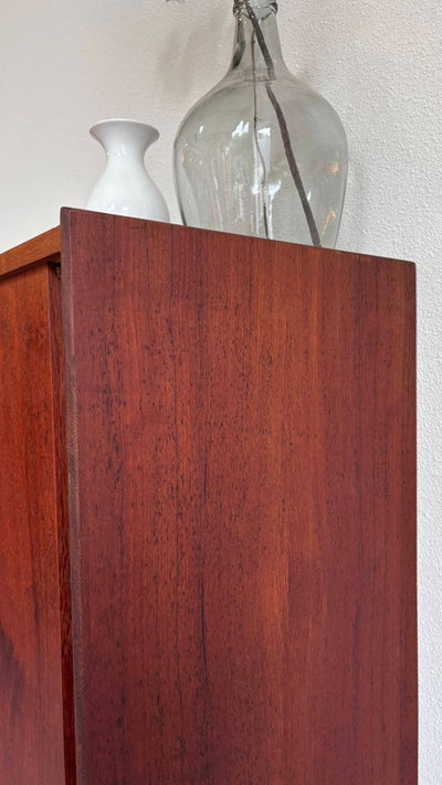 
                  
                    Smal highboard teak - LOUI.STORE
                  
                