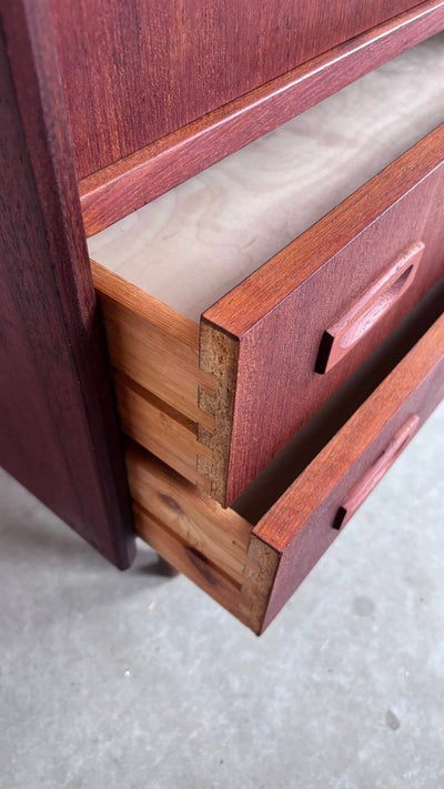 
                  
                    Smal highboard teak - LOUI.STORE
                  
                