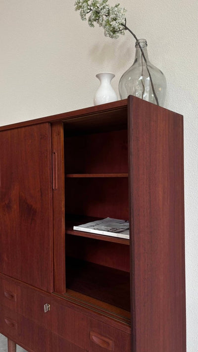
                  
                    Smal highboard teak - LOUI.STORE
                  
                