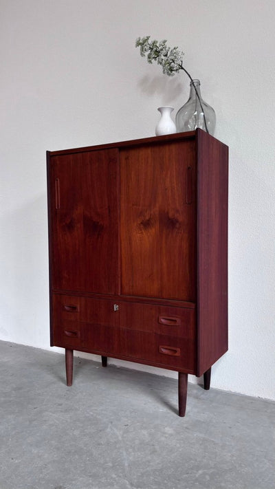 
                  
                    Smal highboard teak - LOUI.STORE
                  
                